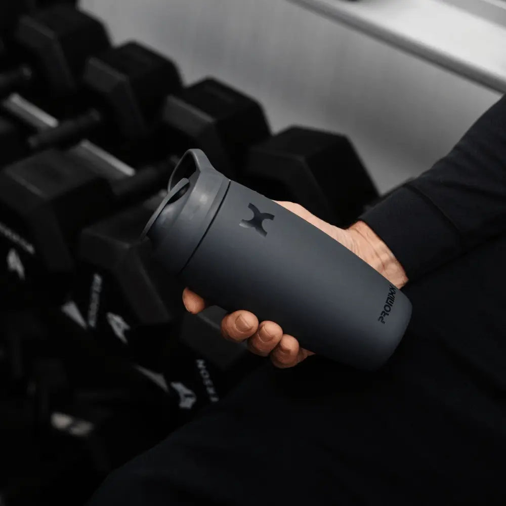 PURSUIT Double wall Insulated Stainless Steel Shaker Bottle - 18oz (550ml) - Druvn